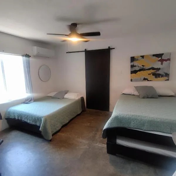 DGM Lofts MTY MN 960 G centro cerca de todo, hotel in Monterrey