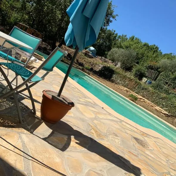 Villa provençale La Banisté, hotel v mestu Saint-Cézaire-sur-Siagne
