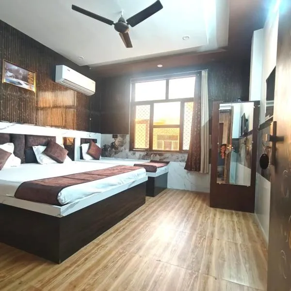 PARADISE VILLA "Lord Krishna's Goonj", hotel v destinaci Vrindavan