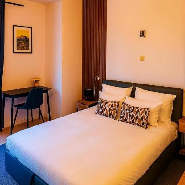 City Center Oasis Brussels، فندق في بروكسل
