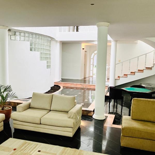 La Maison Brooklin Luxo Triplex 5 Quartos 4 suítes Ar Churrasqueira Hidro 10 Min Congonhas!