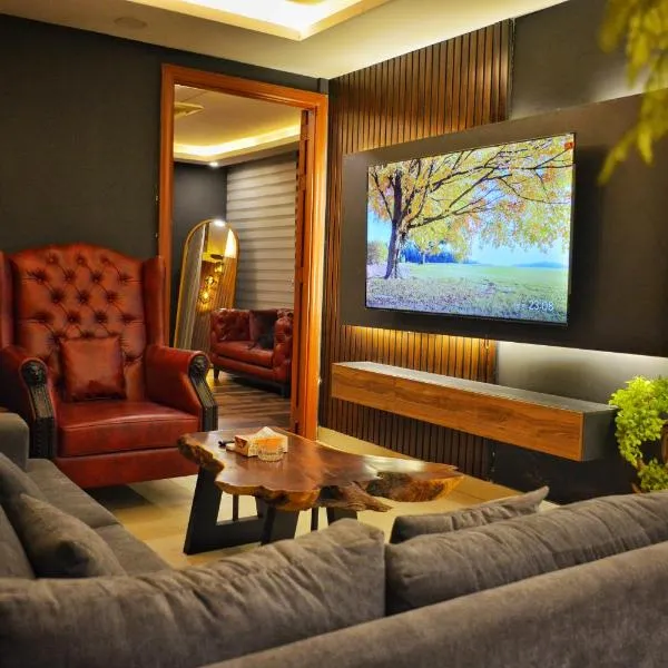 Luxury One Bedroom Penthouse Suite Gold Crest Mall, hotel v destinaci Lahore