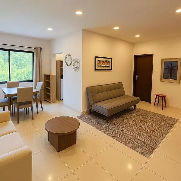 Acogedor dpto Zona Shoppings, hotel in Asuncion