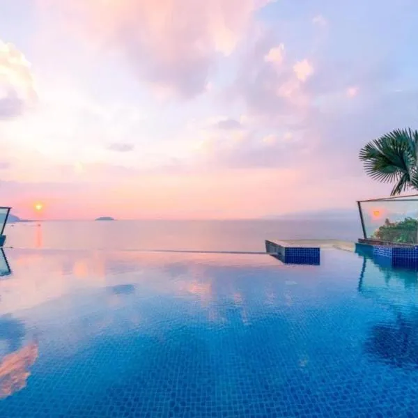 Boton Blue Hotel & Spa, отель в Нячанге