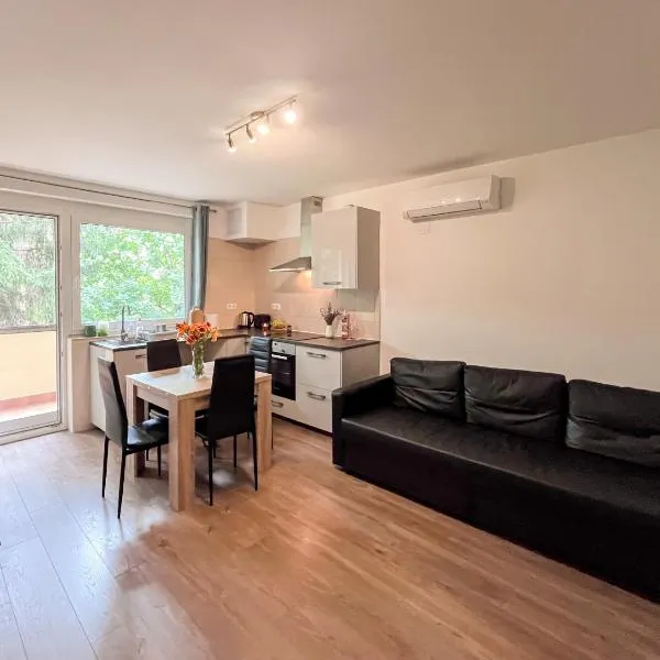 Alma-lak, Hotel in Balatonalmádi