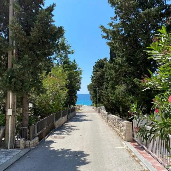 Ferienapartment Punta Mira 3, מלון בנובליה