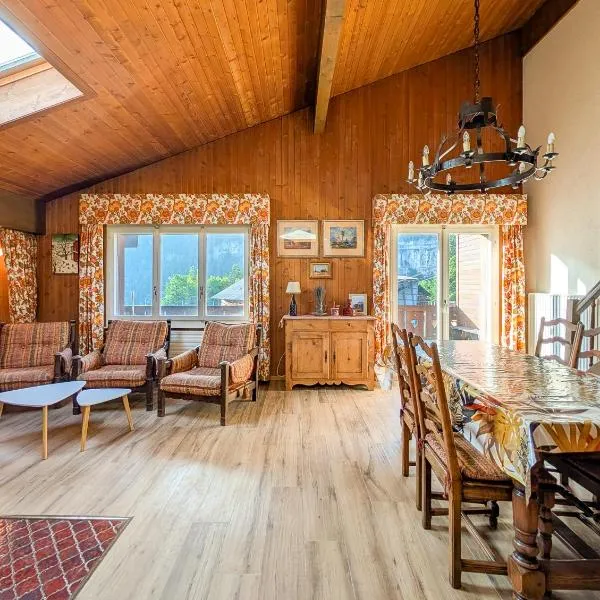 Cœur de Champéry, terrasse & près des remontées !, hotell sihtkohas Champéry