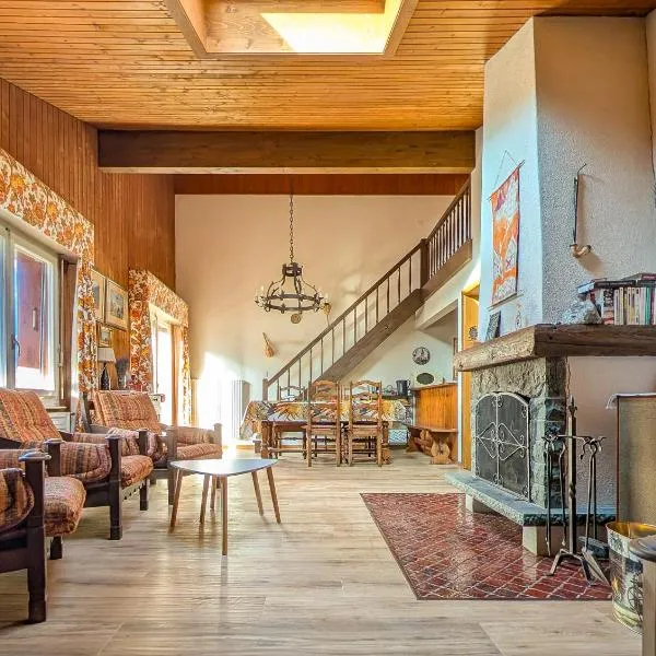Cœur de Champéry, terrasse & près des remontées !, hotel v destinaci Champéry