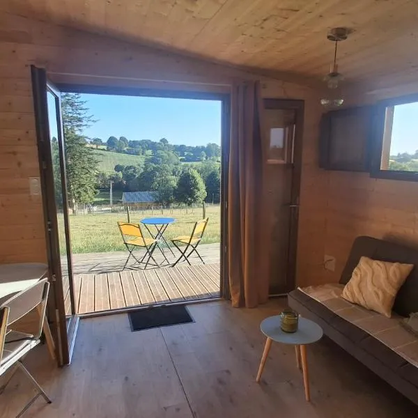 La ferme de beau soleil Gîte et cabanes, hotel em Saint-Gilles-du-Mené