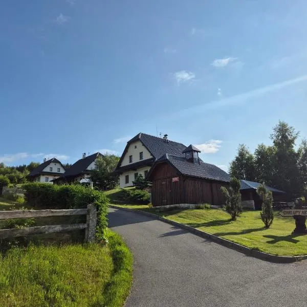 Chalupy ABJ a Apartmány ve Stodole ABJ Kraličák, hotel v destinaci Hynčice pod Sušinou
