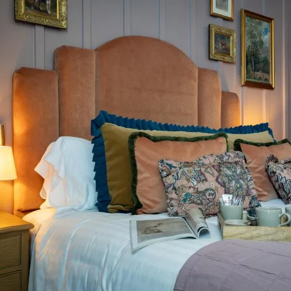 The Ragged Robin - A Heartwood Inn, hotel v destinaci Godalming