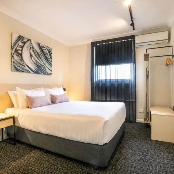 Nightcap at Hendon Hotel, hotel in Adelaide
