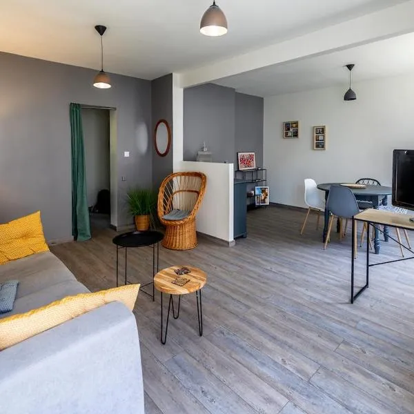 Appartement paisible au bord de l Isle, parking privé, hotel a Périgueux