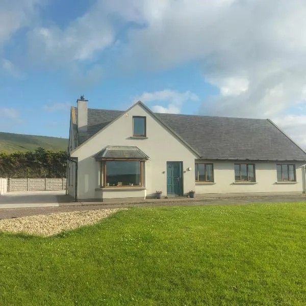 Lomonagh Lodge Portmagee, hotel v destinaci Lateeve