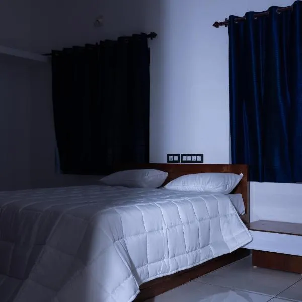 Salora by Mohanam Comfort Homes, hotel in Kazhakuttam