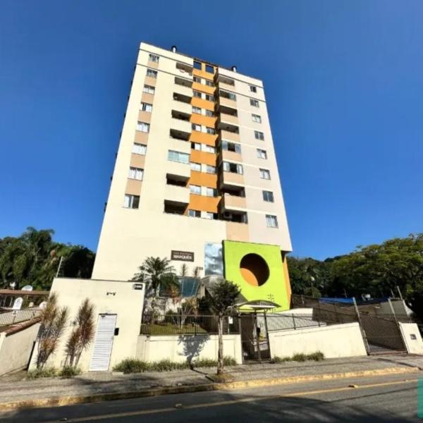 Apartamento em região central e perto da rodovia