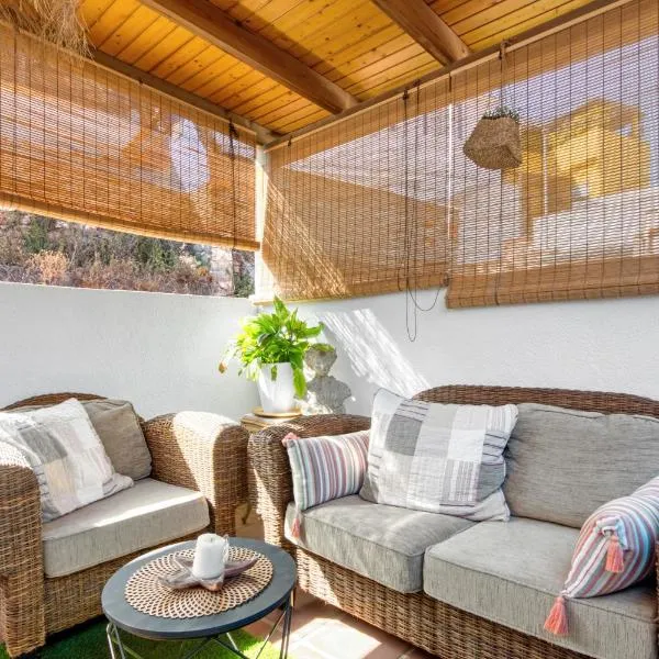 Casa Trinidad, хотел в Дения