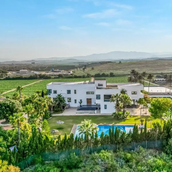 Cortijo Media Legua, hotel a Vera