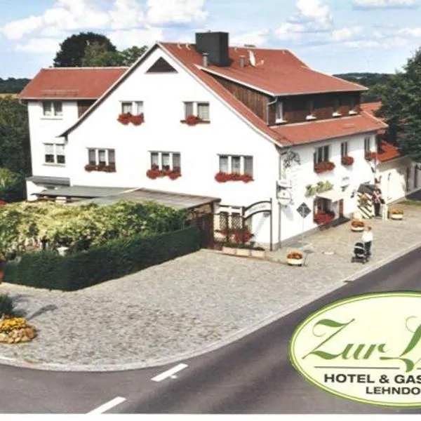 Familienhotel Zur Linde, hotelli kohteessa Panschwitz-Kuckau