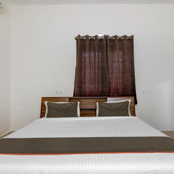 Capital O S V Residency Nalagandla, hotel in Hyderabad