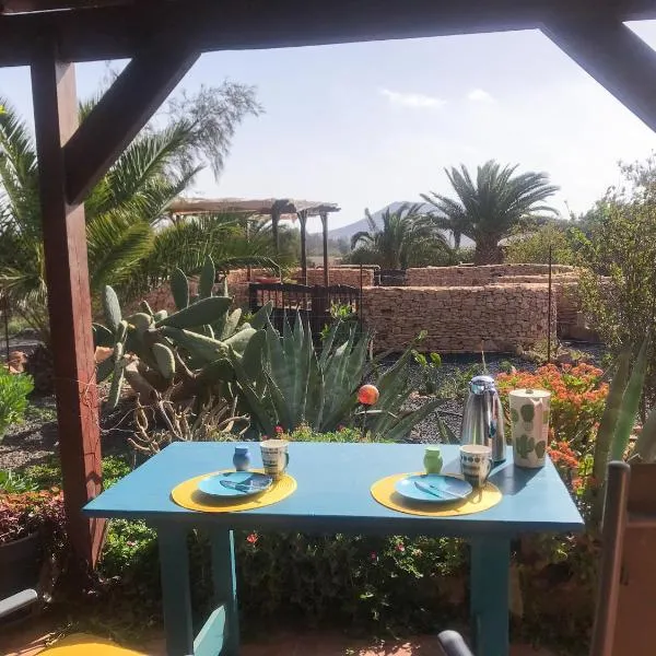 Casa del Sol، فندق في Triquivijate