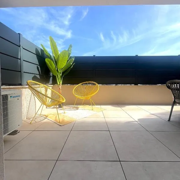 Agosta Porticcio - Plage à 200m - T2 SUN entre mer & maquis - Barbecue- rés Fiore di maghja - PARKING - Wifi - 4 Pers, hotel i Les Hameaux de Porticcio