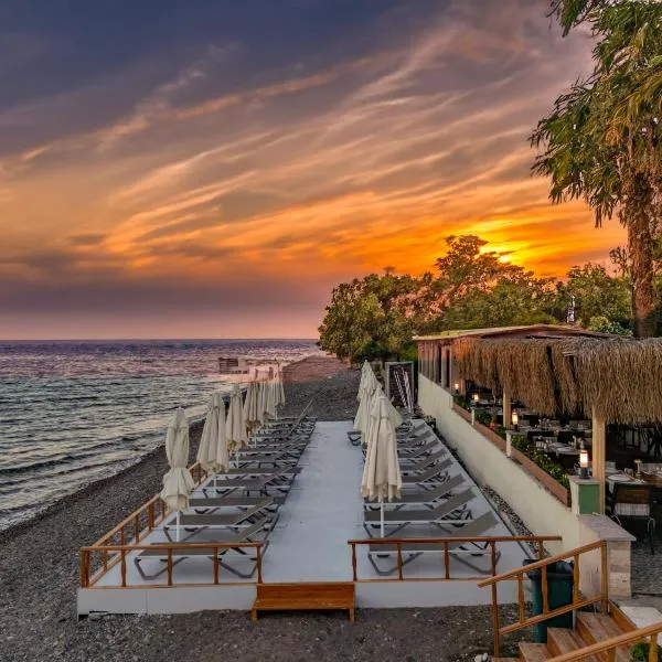 Kayalar Blue Beach Hotel, hotel in Sazlı