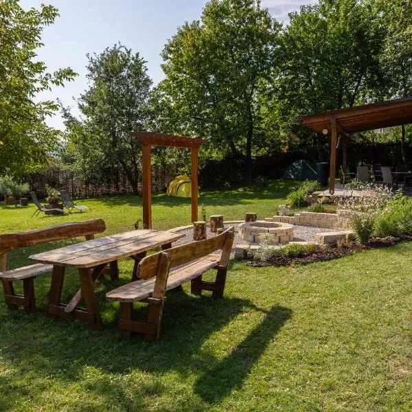 Táborisko Bojnice - Camping - miesta pre stany, hotel in Bojnice