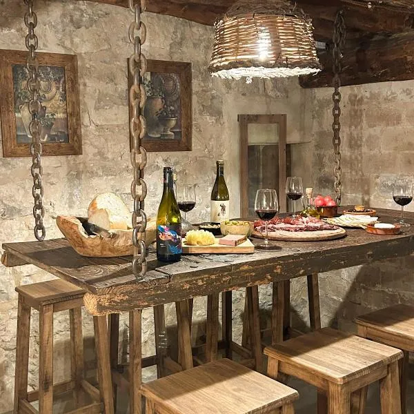 La Cantera, hotel v destinaci Corbera