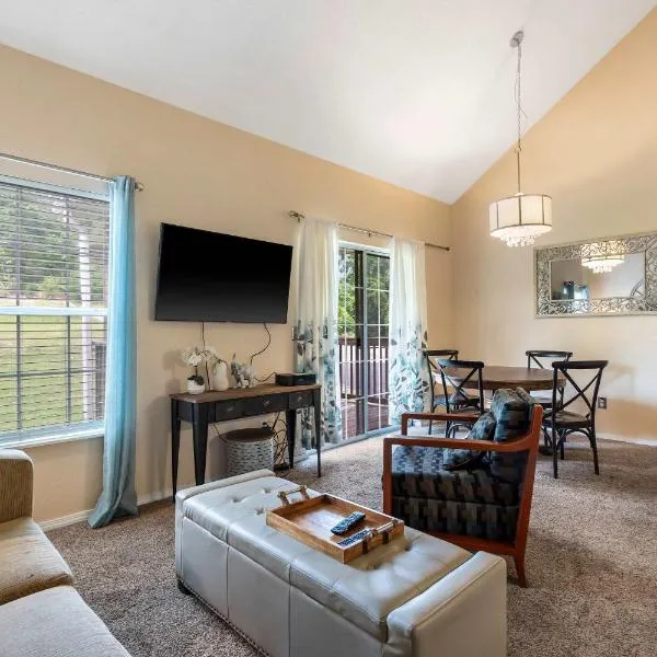 Warm Welcome Getaway - Resort Stay for 6, hotelli kohteessa Branson