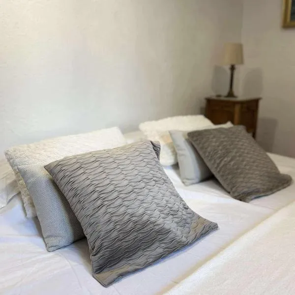 Le Clos des Pigières le Gîte de la Pierre a eau, hotel a Vaison-la-Romaine