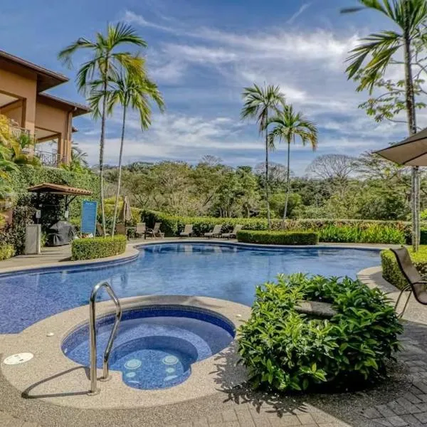Veranda 5B Los Sueños | 2BR Condo, Pool, Hot Tub & Near Marina, hotel in Jacó