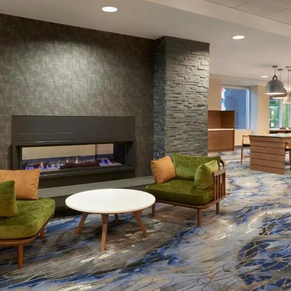 Fairfield Inn & Suites by Marriott Calgary Downtown, hotel di Calgary