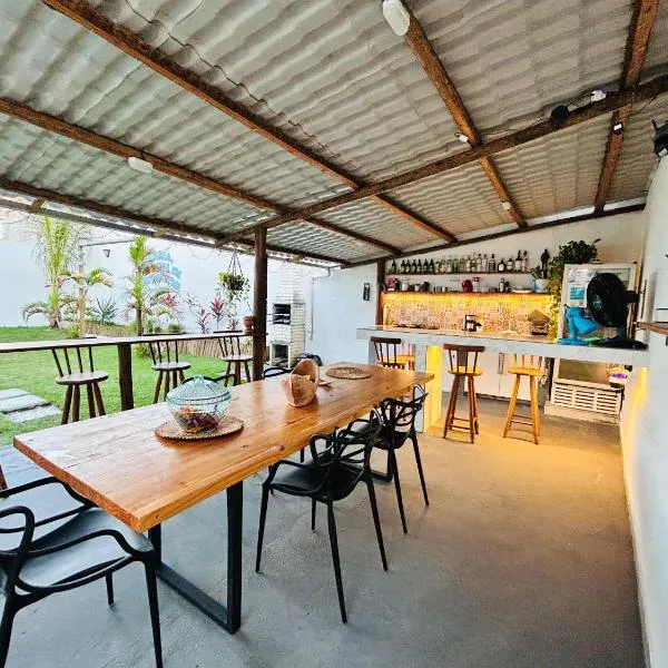 Atenas - Lofts com Cozinha - Próximo Aeroporto e Rodoviária, hotel in Porto Seguro