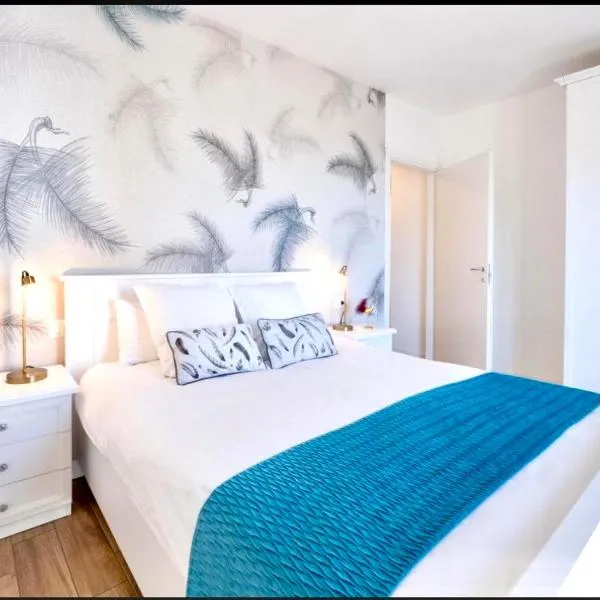 Lora luxury suite 4, free private parking, self check-in, air conditioner, hôtel à Côme