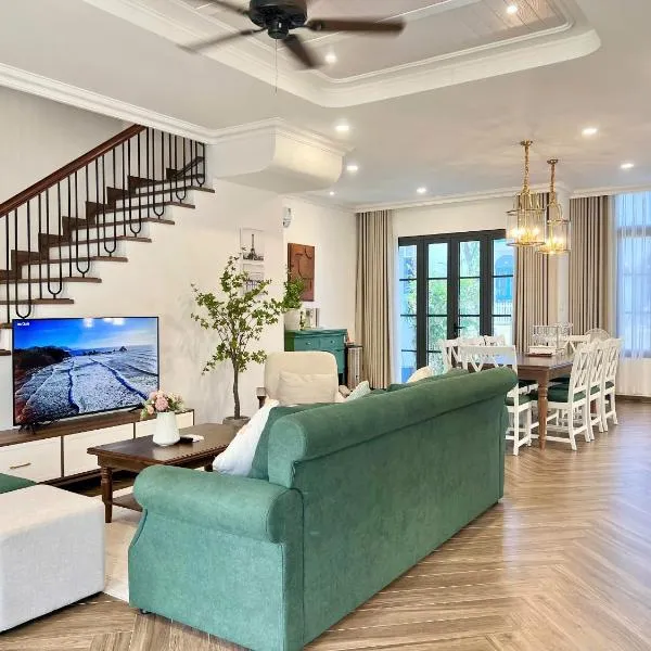 Novaworld Phan Thiết - Ako Villa, hotel v destinaci Bình Tú