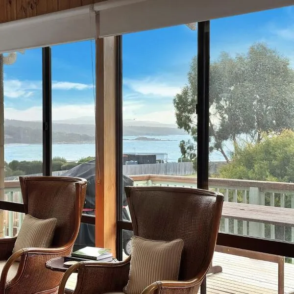 High On Coffey - Binalong Bay - Pet Friendly, hotel a Binalong Bay