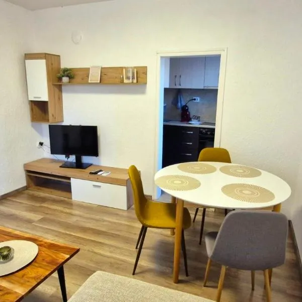 Вашият дом далеч от дома, hotel in Kazanlŭk