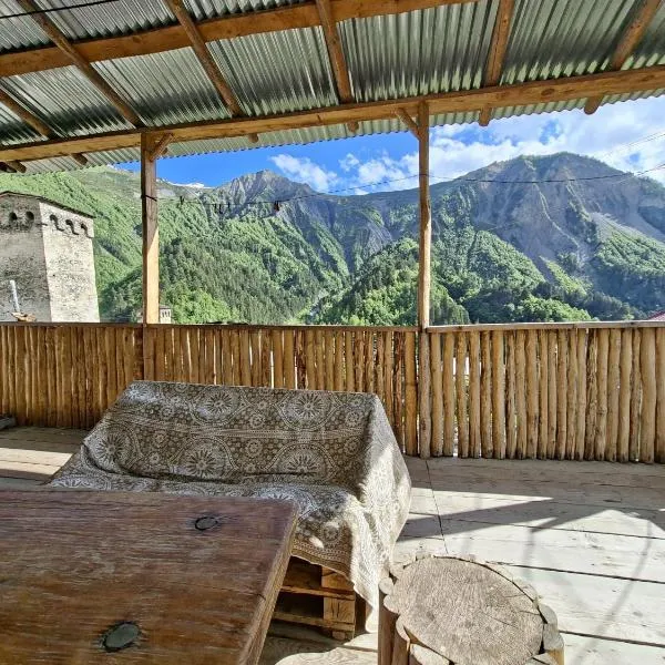 guest house "BETQIL" adishi, hotel v destinaci Adishi