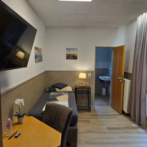 Gasthaus Pension DÖRENKRUG - Restaurant, hotel v destinaci Augustdorf