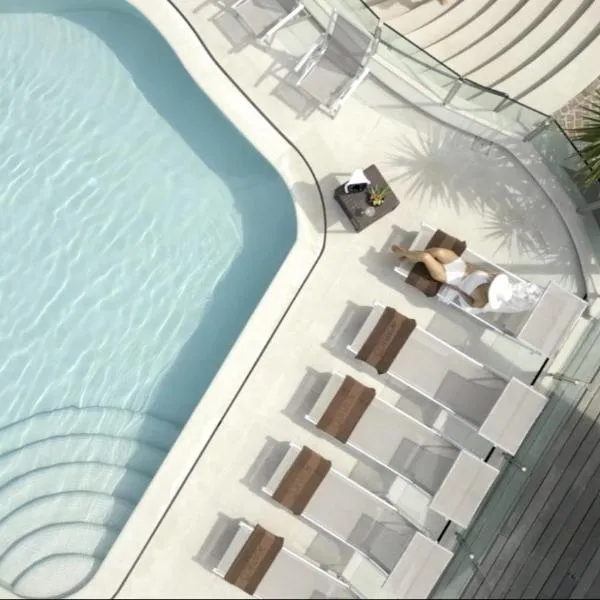 Acapulco Hotel, hotel v destinaci Cattolica