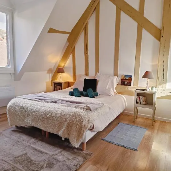 Les Suites Marcel Proust, hotel in Illiers