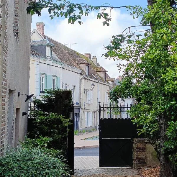 Les Suites Marcel Proust, hotel in Illiers