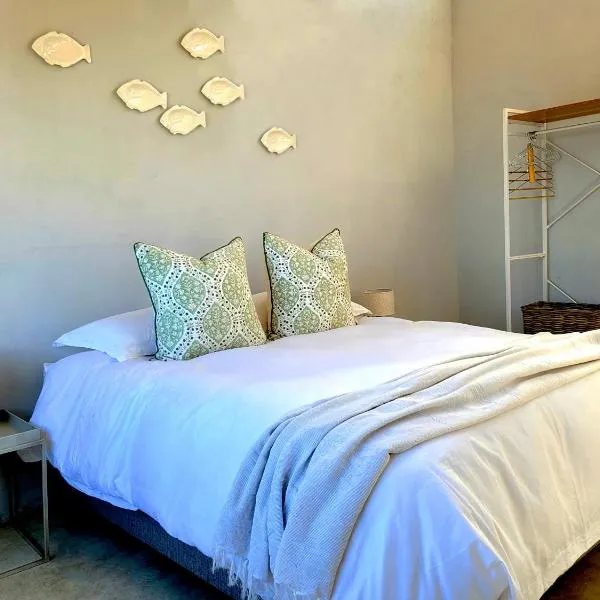 Silvertree Collective Ocean and Mountain View, hotel di Bettyʼs Bay