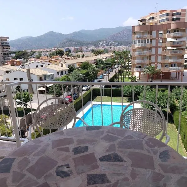 Apartamento en El Torreón, parking y WiFi-fibra, hotel in Benicàssim