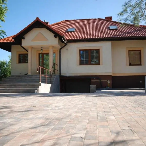 Noclegi Dywity, hotel v destinaci Dywity