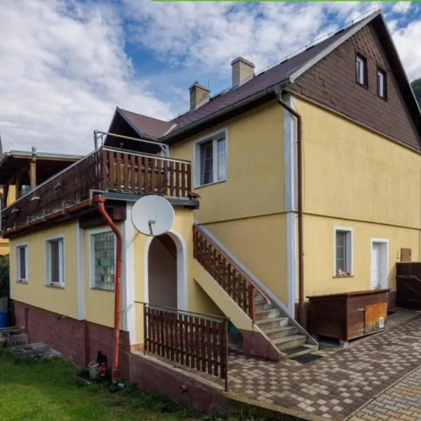 Wooden Bridge Residence, hotel in Karlovy Vary