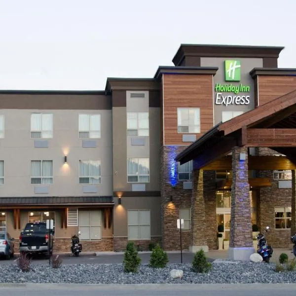 Holiday Inn Express Golden-Kicking Horse by IHG, hotell sihtkohas Golden