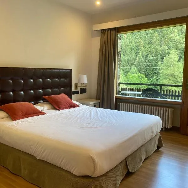 Hotel Els Avets, hotel v destinaci Sorpe