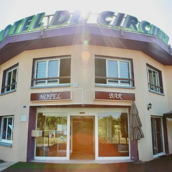 Cit'Hotel Du Circuit, hotel v destinaci Magny-Cours